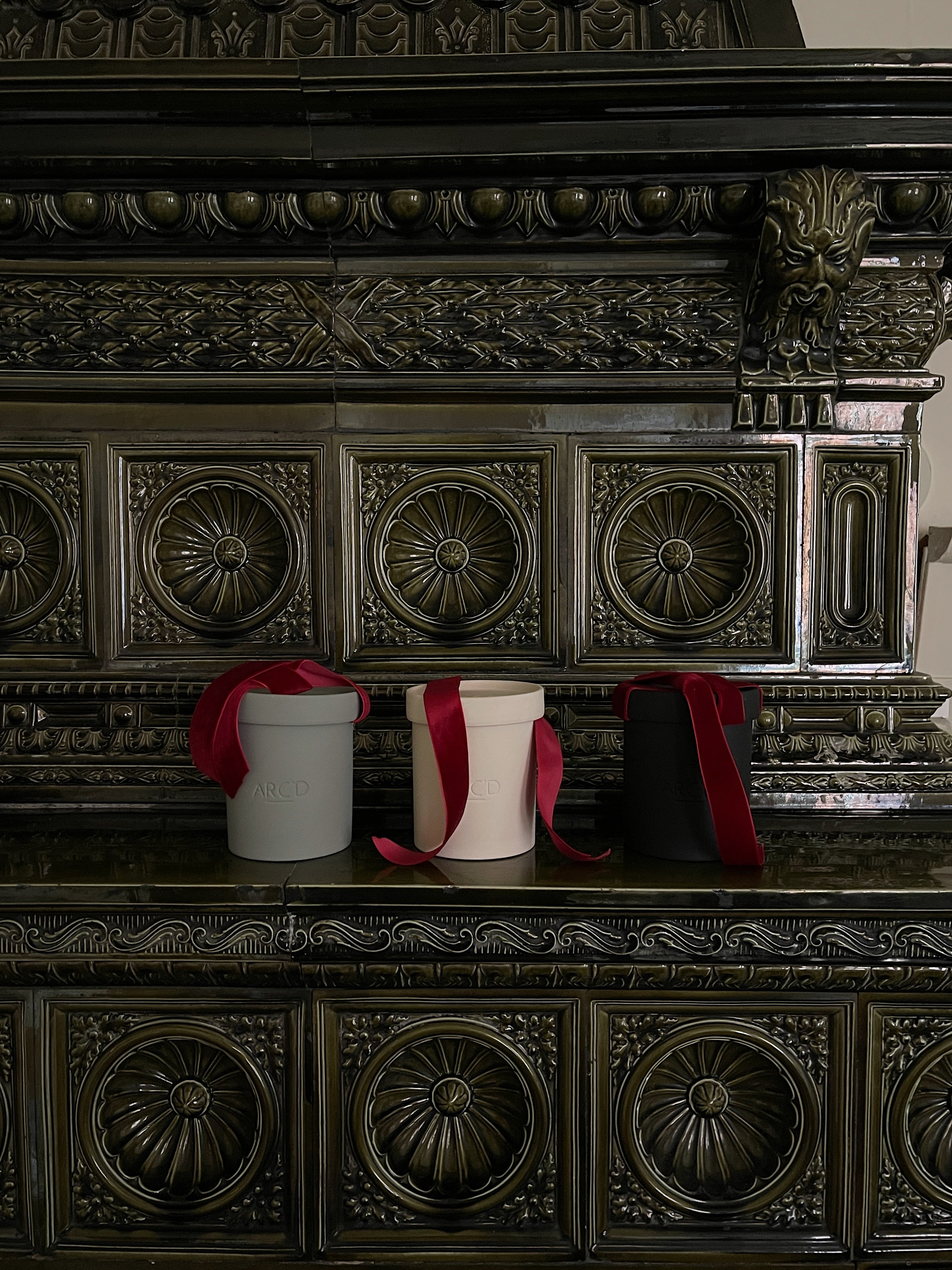 SCENTED CANDLE: NOËL (SEASONAL)