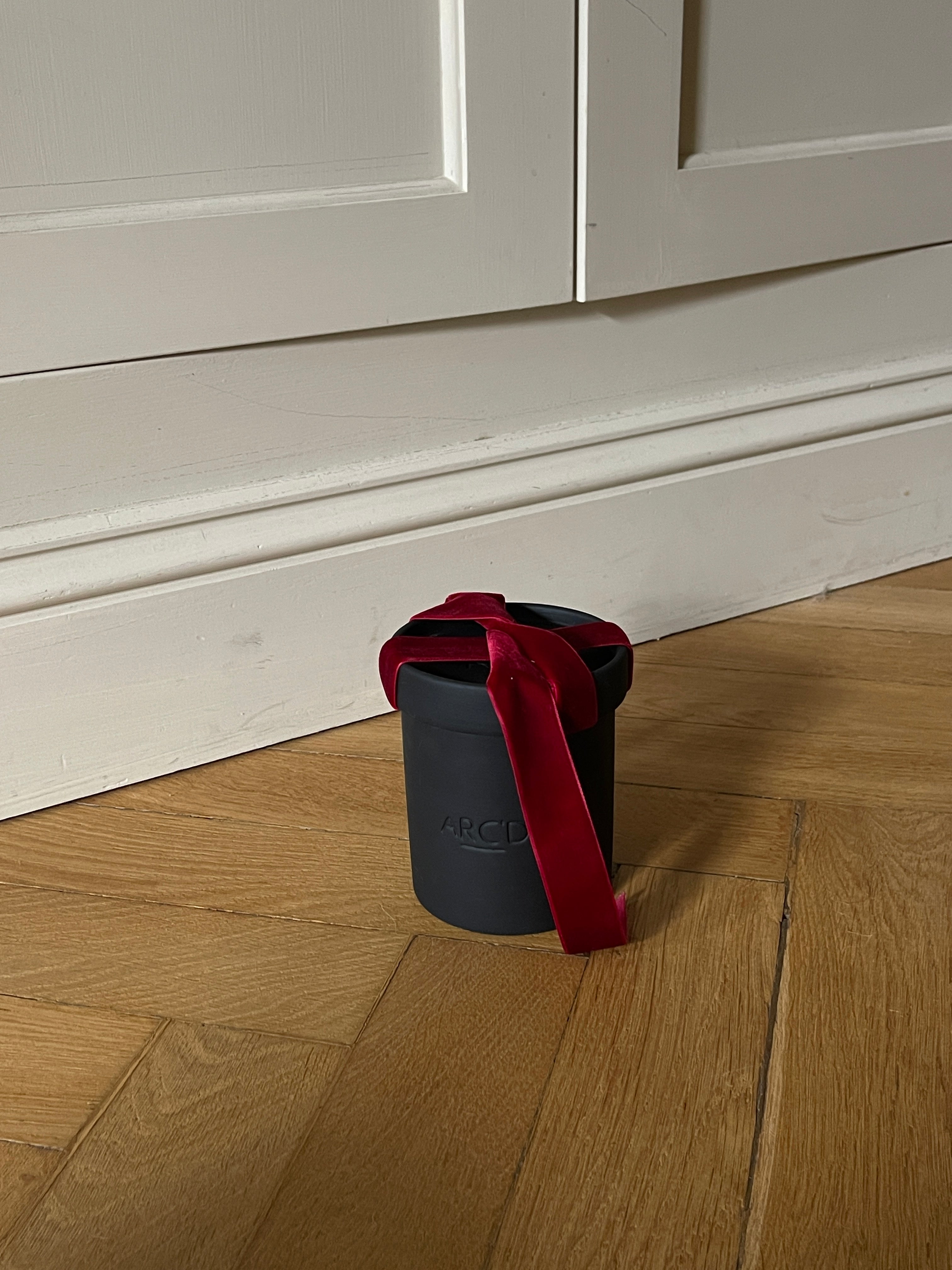 SCENTED CANDLE: NOËL (SEASONAL)